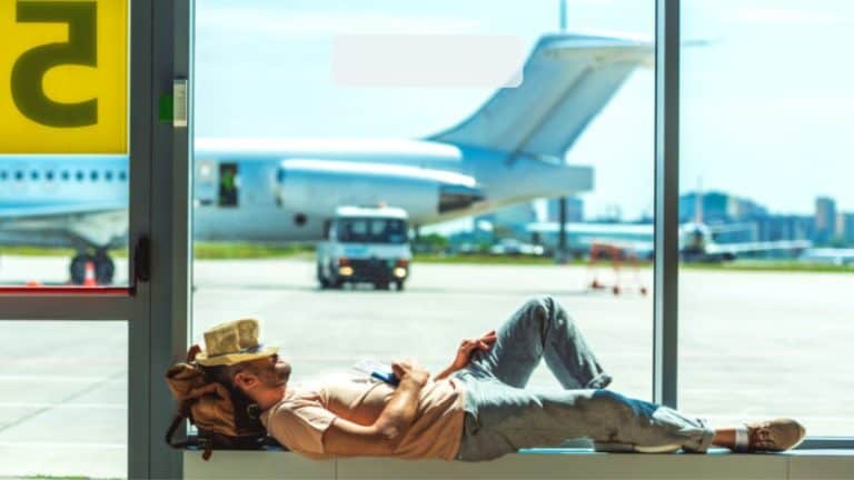 Jet lag, cos’è e come superare la sindrome da fuso orario